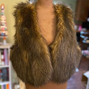INC brown crop faux fur vest xl